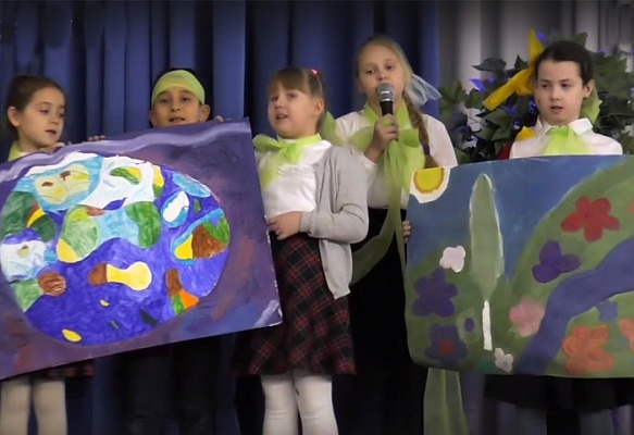 Экологический флешмоб школьников из Сосенского отметили в департаменте природопользования