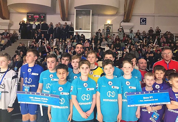 Команда школы №2070 попала в десятку лучших на Всероссийском турнире по мини-футболу