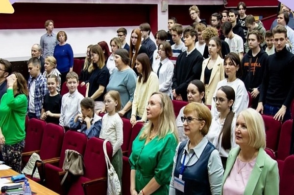 Ученики школы №2070 стали лауреатами Межрегионального фестиваля-конкурса