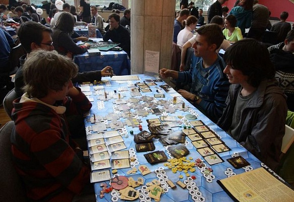 Жителей поселения приглашают поиграть в настольные игры