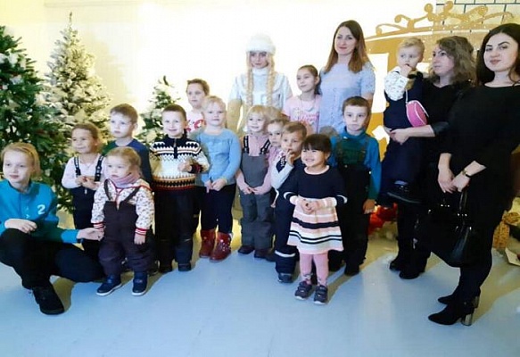 Воспитанники детского сада образовательного комплекса «Школа №2070» посетили резиденцию Деда Мороза в Кузьминках 