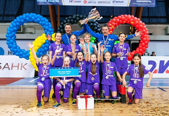 Команда школы №2070 стала вице-чемпионом России по мини-футболу