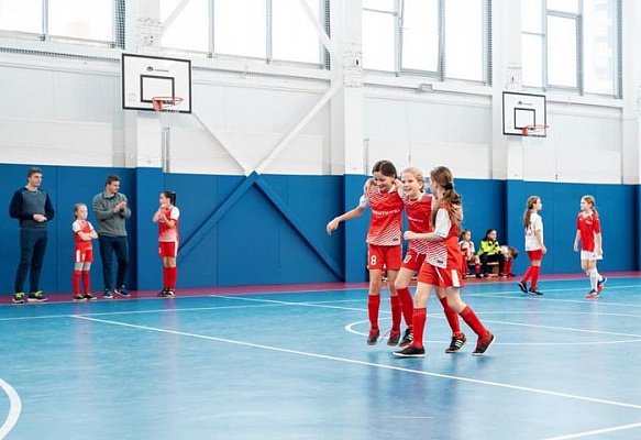 Школьницы поселения победили в турнире по мини-футболу