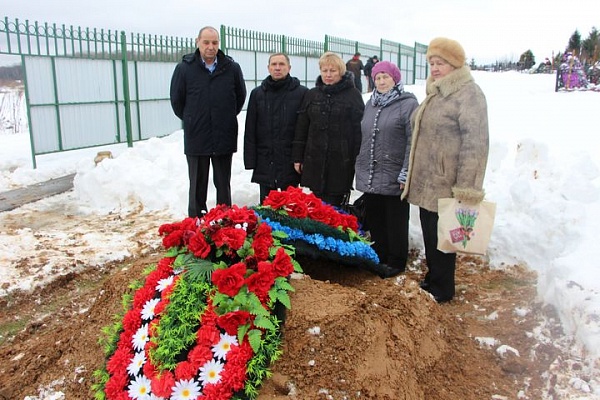 В Сосенском состоялось захоронение труженика тыла ВОВ 1941-1945 годов