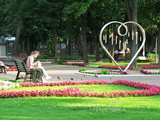 Взрослые и дети из Сосенского этим летом смогут изучать иностранные языки в парках