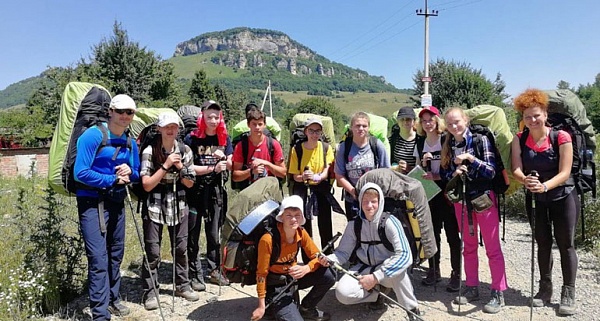 Школьники из Сосенского побывали на тренинге лидеров в предгорьях Кавказа