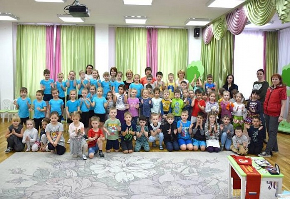 Биатлонистка выступила для ребят детского сада «Далматинец»