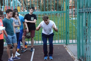 Члены Молодежной палаты поселения Сосенское провели испытания по выполнению норм ГТО среди молодежи