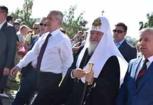 Мэр Москвы посетил фестиваль "Русское поле" в музее-заповеднике "Царицыно"