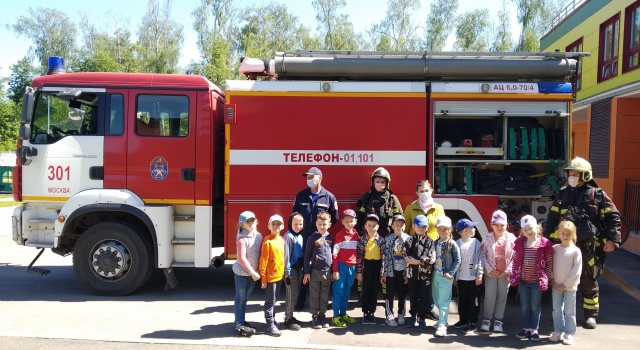 Безопасное лето вместе с пожарными ТиНАО