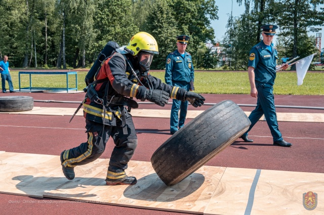 Специалисты Пожарно-спасательного центра стали лучшими огнеборцами Москвы