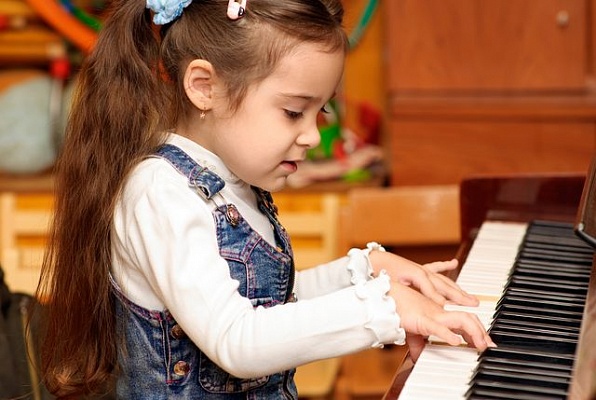 В детском саду изучили героев сказок в музыке