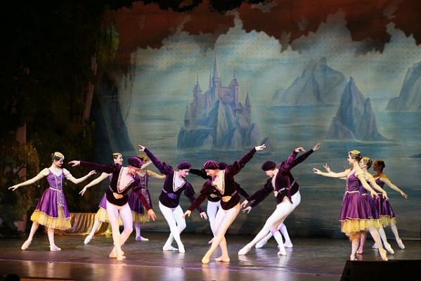 Балет «Кармен» исполнят в Коммунарке артисты «Короны русского балета»