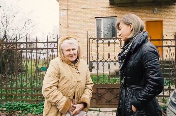 Пенсионеров из Сосенского поздравили с ноябрьскими праздниками 