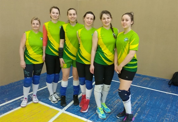 Волейболистки из Сосенского пятый год подряд выиграли окружной турнир
