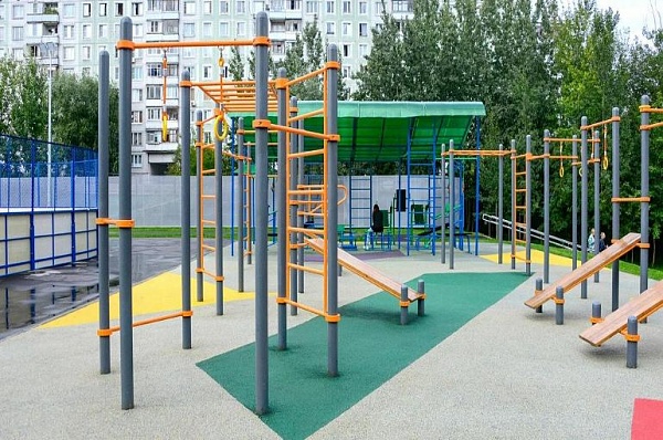 Новые спортивные объекты строят в столице в рамках программы «Мой район» 