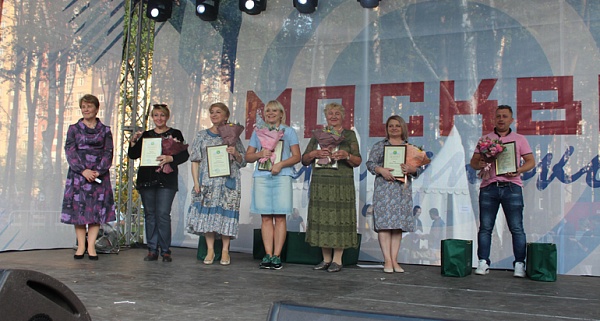 День города отметили в Сосенском народными гуляньями и концертом