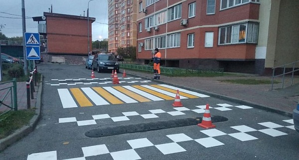 На улицах Сосенского обновили дорожную разметку