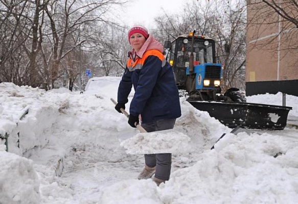 Около 184 кубометров снега вывезли с территории поселения 