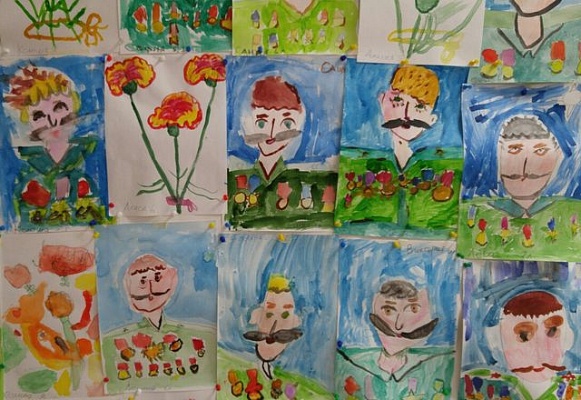 В «ДК Коммунарка» открылась выставка детского рисунка ко Дню защитника Отечества