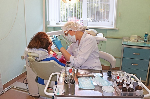 Подразделения Троицкой городской больницы возобновили оказание стоматологических услуг