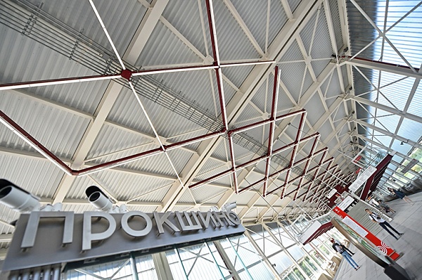 Новыми станциями метро в Сосенском за год воспользовалось порядка 6,5 миллиона пассажиров