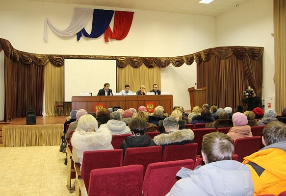 Вопросы организации дорожного движения в Сосенском обсудили на встрече Татьяны Таракановой с населением