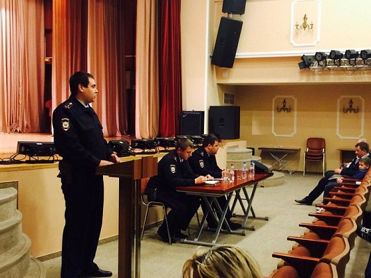Участковые уполномоченные полиции ОП «Коммунарский» отчитаются о результатах работы в 2015 году