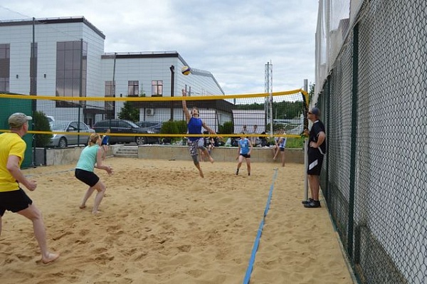 Турнир по пляжному волейболу прошел в Сосенском