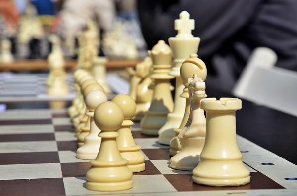 Новый видеоинструктаж по шахматам подготовил сотрудник Сосенского центра спорта