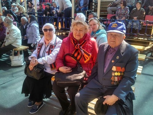 Жители поселения Сосенское посетили окружной праздник в честь Дня Победы