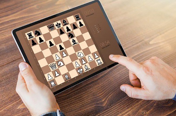 Сосенский центр спорта проведет онлайн-соревнования по шахматам и шашкам