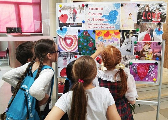 В «ДК Коммунарка» открылась выставка работ участников конкурса «Зимняя сказка о любви»