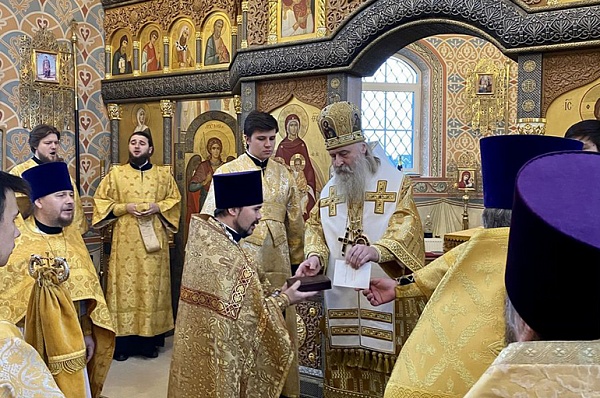 Настоятеля Казанского храма в Сосенках наградили медалью РПЦ