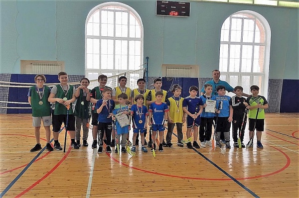 Отборочные соревнования по флорболу прошли в игровом зале Сосенского центра спорта
